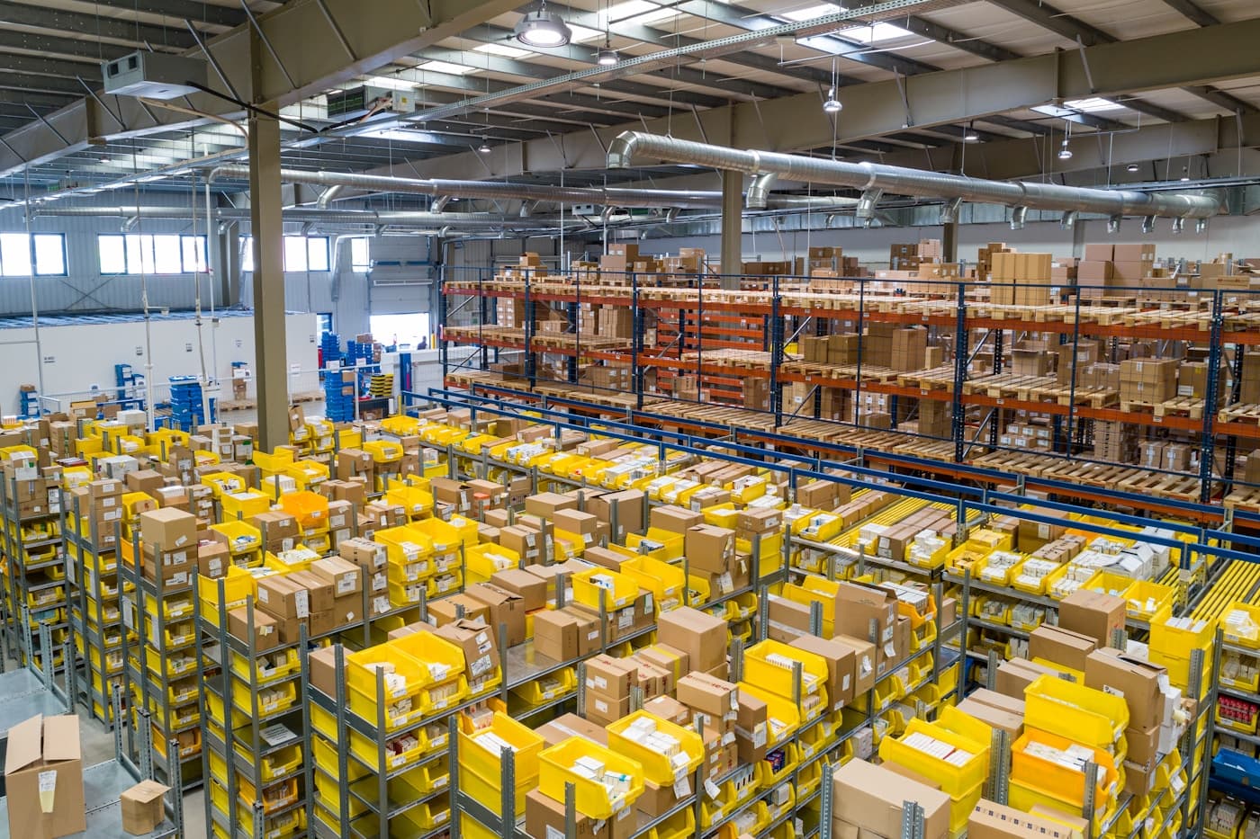 Logistics and supply chain technology operations centre